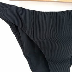 Good American Rib Better Cheeky Bikini Bottom in black Size 3 (L)